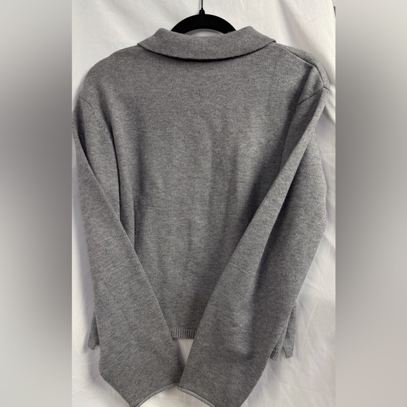 Mod Ref Classic Gray Crew Neck Sweater - Picture 4 of 5